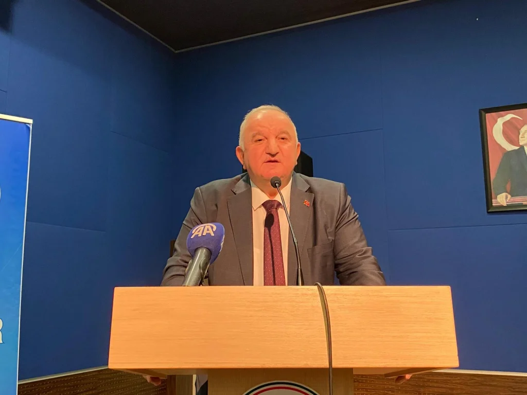 Türk Mühendis ve Mimarlar Odaları Birliği (TMMOB) Edirne İl Koordinasyon Kurulu (İKK), su krizine ve kaynakların yönetimine dikkat çekmek amacıyla “Edirne’nin Su Kaynakları ve Yönetimi” panelini düzenledi. 