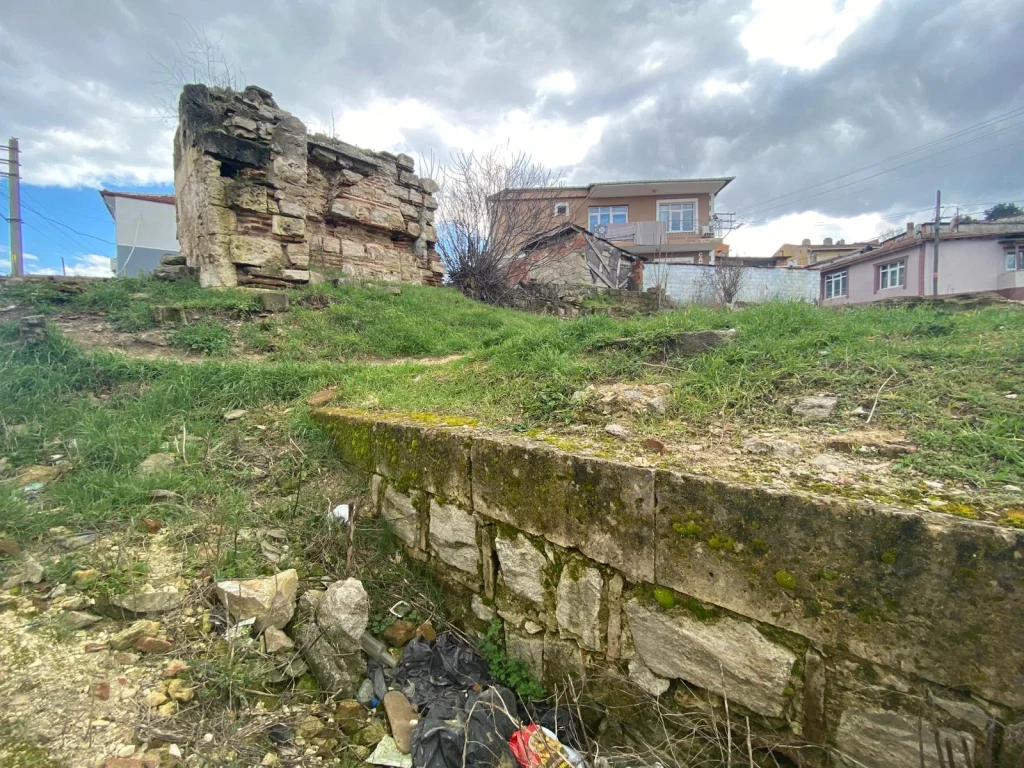 Fatih'in süt annesinin mirası unutuldu mu 7.5 yıldır ihya bekliyor (5)