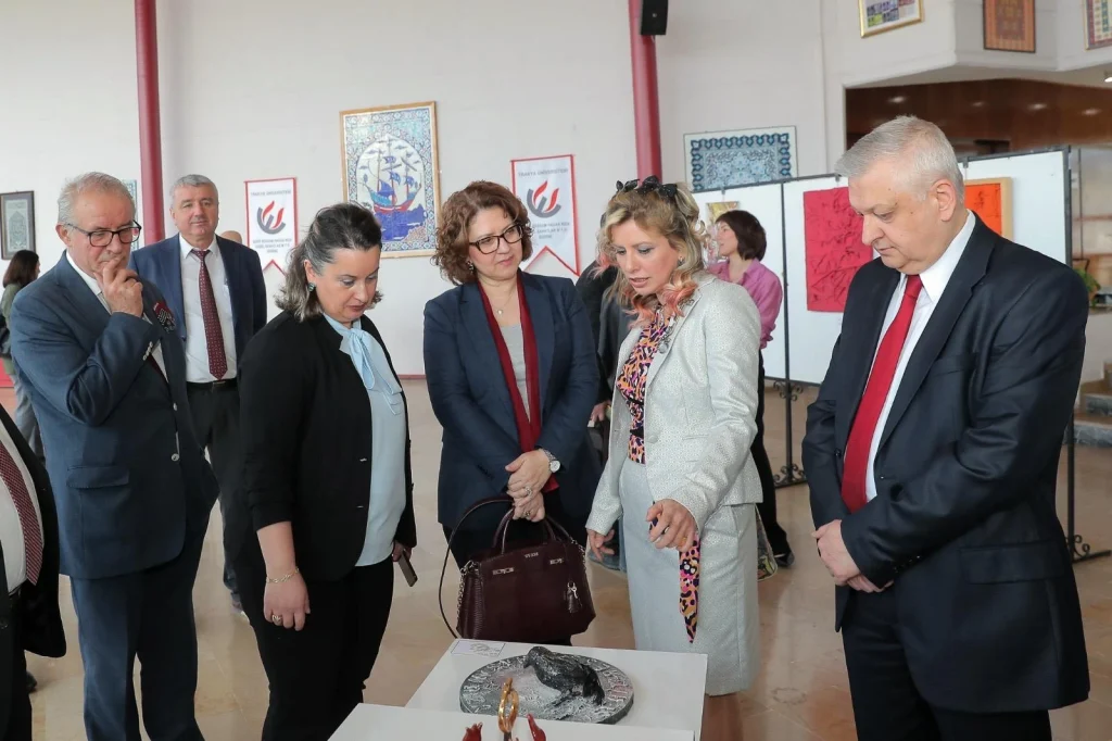 Şehit Ressam Hasan Rıza anısına anlamlı sergi