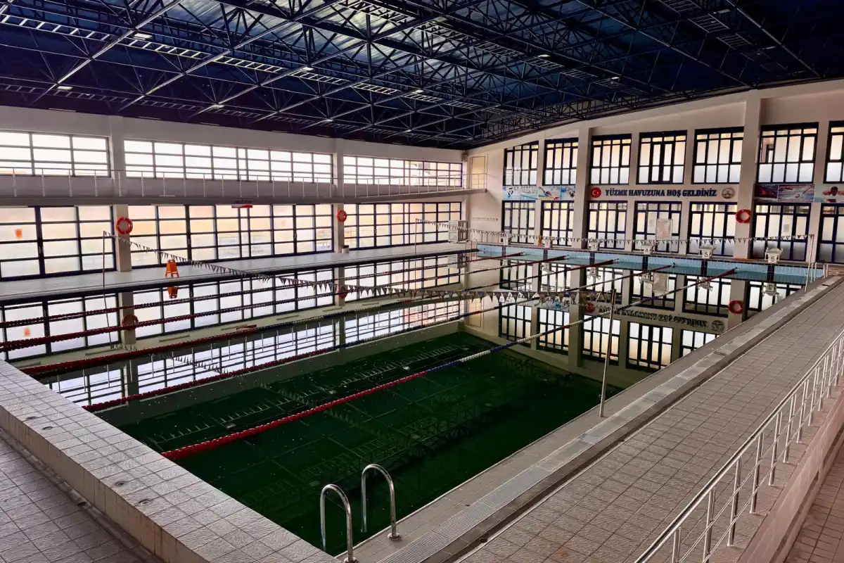 20. Yıl Yüzme Havuzu Modern Yüzüyle Geri Dönüyor