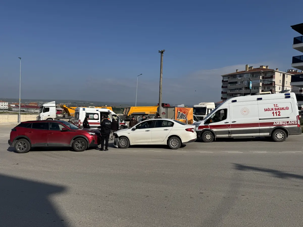 3 aracın karıştığı kazada bir kişi yaralandı