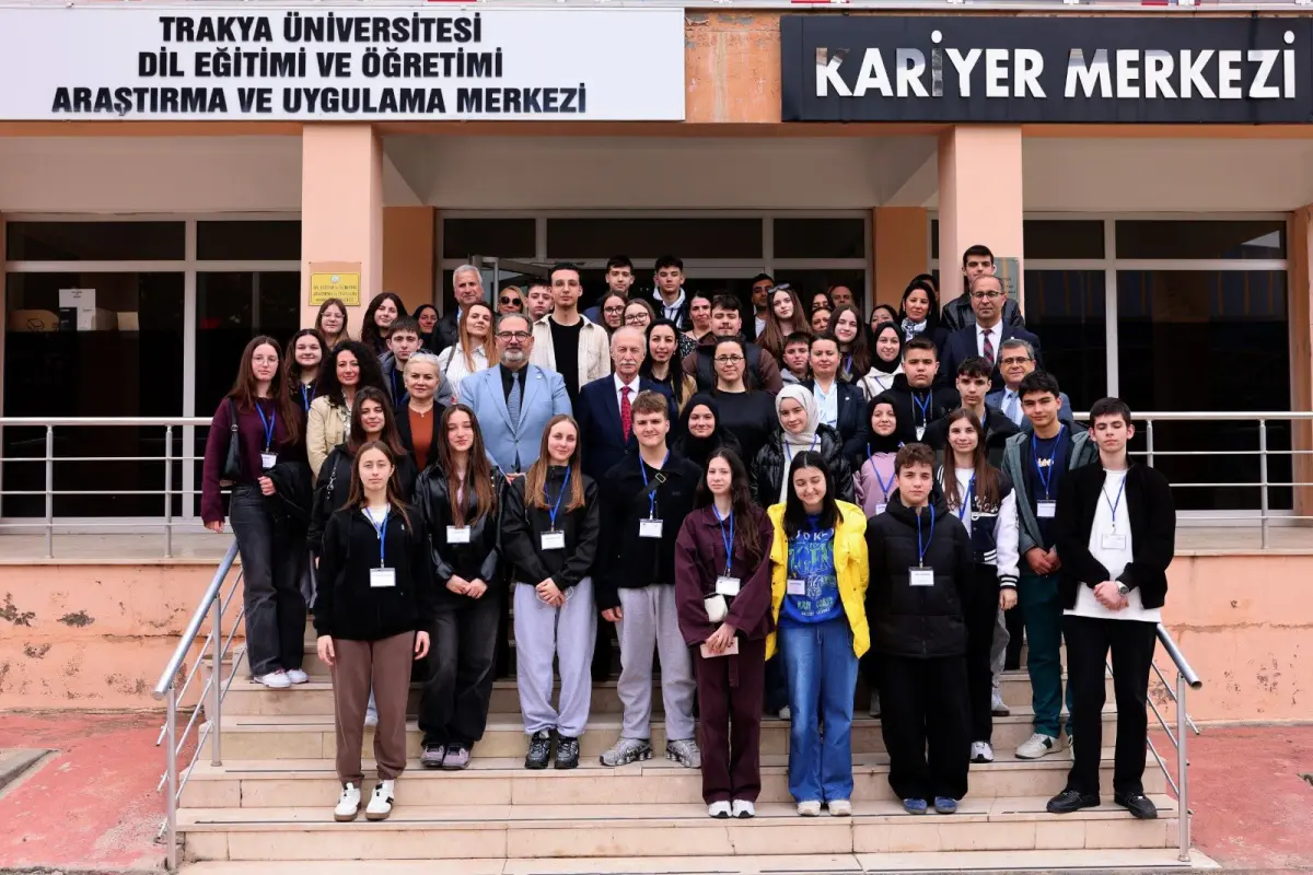 Edirne’den Balkanlar’a Gönül Köprüsü: Rektör Hatipler Mucize Tiyatro Ekibiyle Buluştu