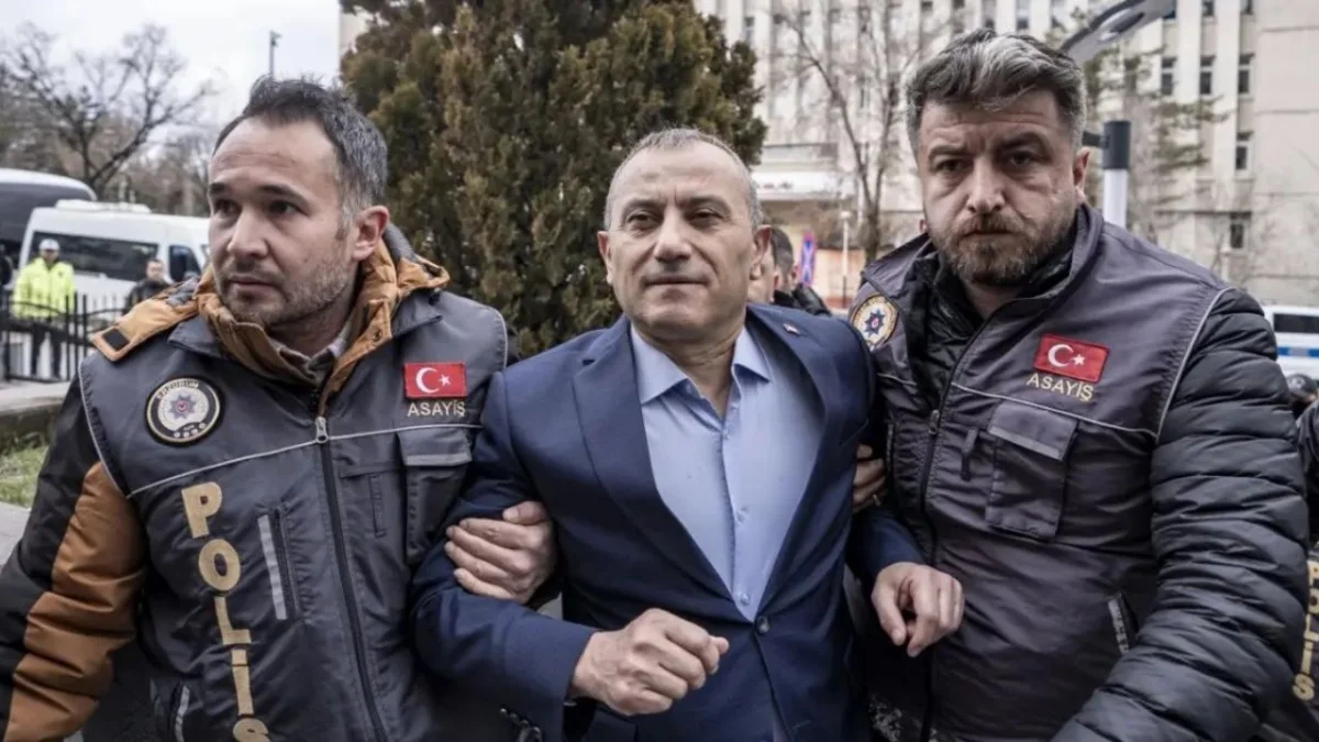 Eski Vali Tuncay Sonel tutuklandı