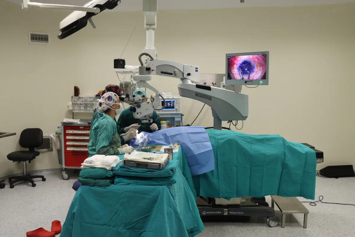 Kırklareli’nde hastaya ilk kez tam kat kornea nakli yapıldı