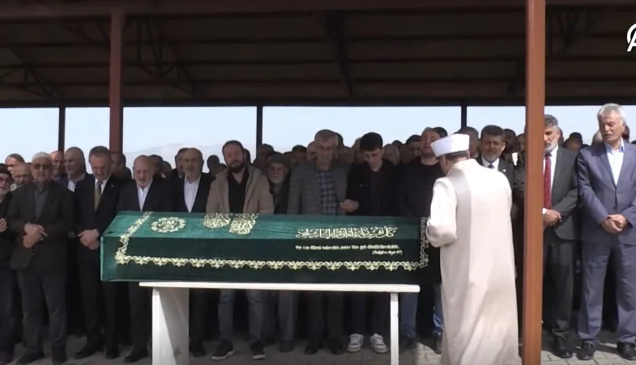 Onikişubat Yasta: Silahlı Saldırıda Ölen Öğrenci Defnedildi