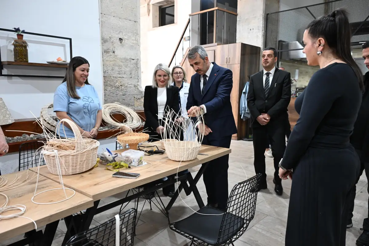 Vali Sezer Olgunlaşma Enstitüsü'nü ziyaret etti