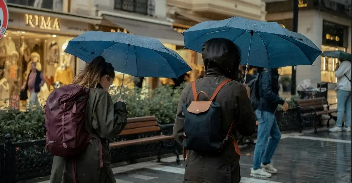 Yurtta hava ikiye bölündü: Batıda sıcaklık, doğuda sağanak