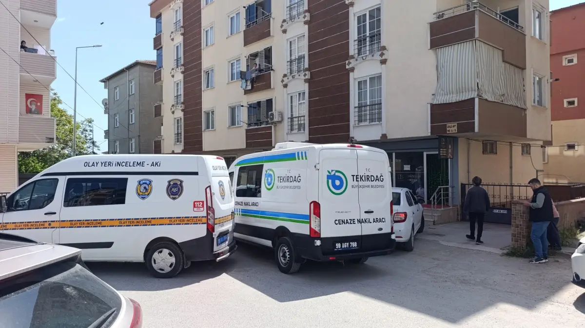 Bir kişi evinde ölü bulundu