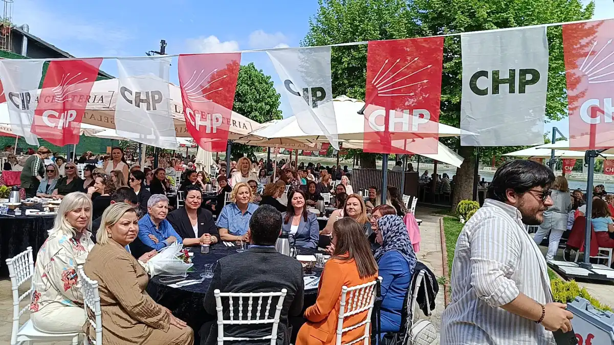 CHP'li Kadınlardan Anneler günü buluşması