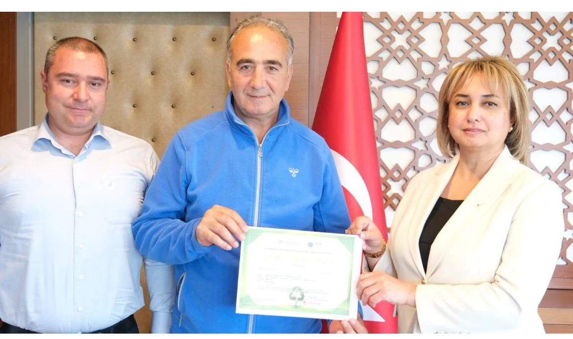 Edirne Yarı Maratonu'nun sıfır atık belgesi yenilendi