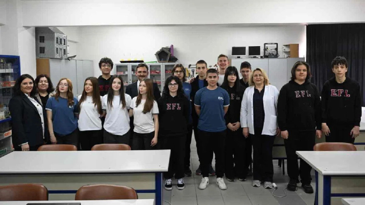 Edirne'de lise öğrencilerinden uzay projelerinde çifte başarı