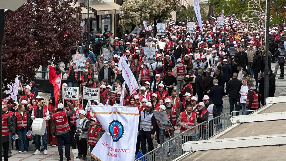 Edirne'ye 1 Mayıs'ta Sendikalı İşçi Akını