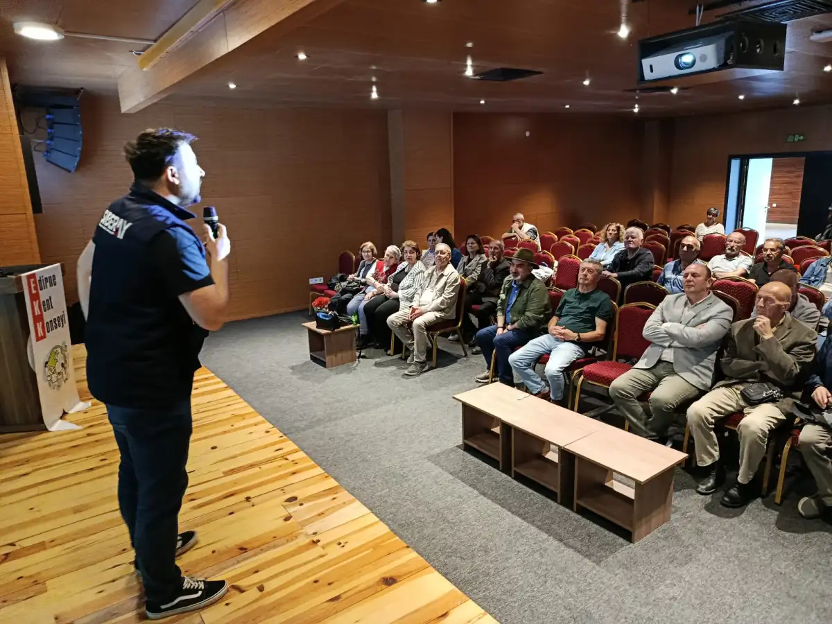Emniyetten emeklilere ‘dijital dolandırıcılık’ eğitimi