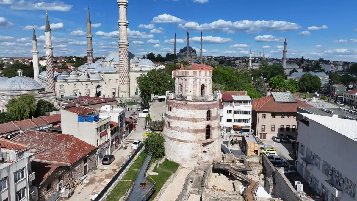 Makedon Kulesi haziranda kapılarını açıyor