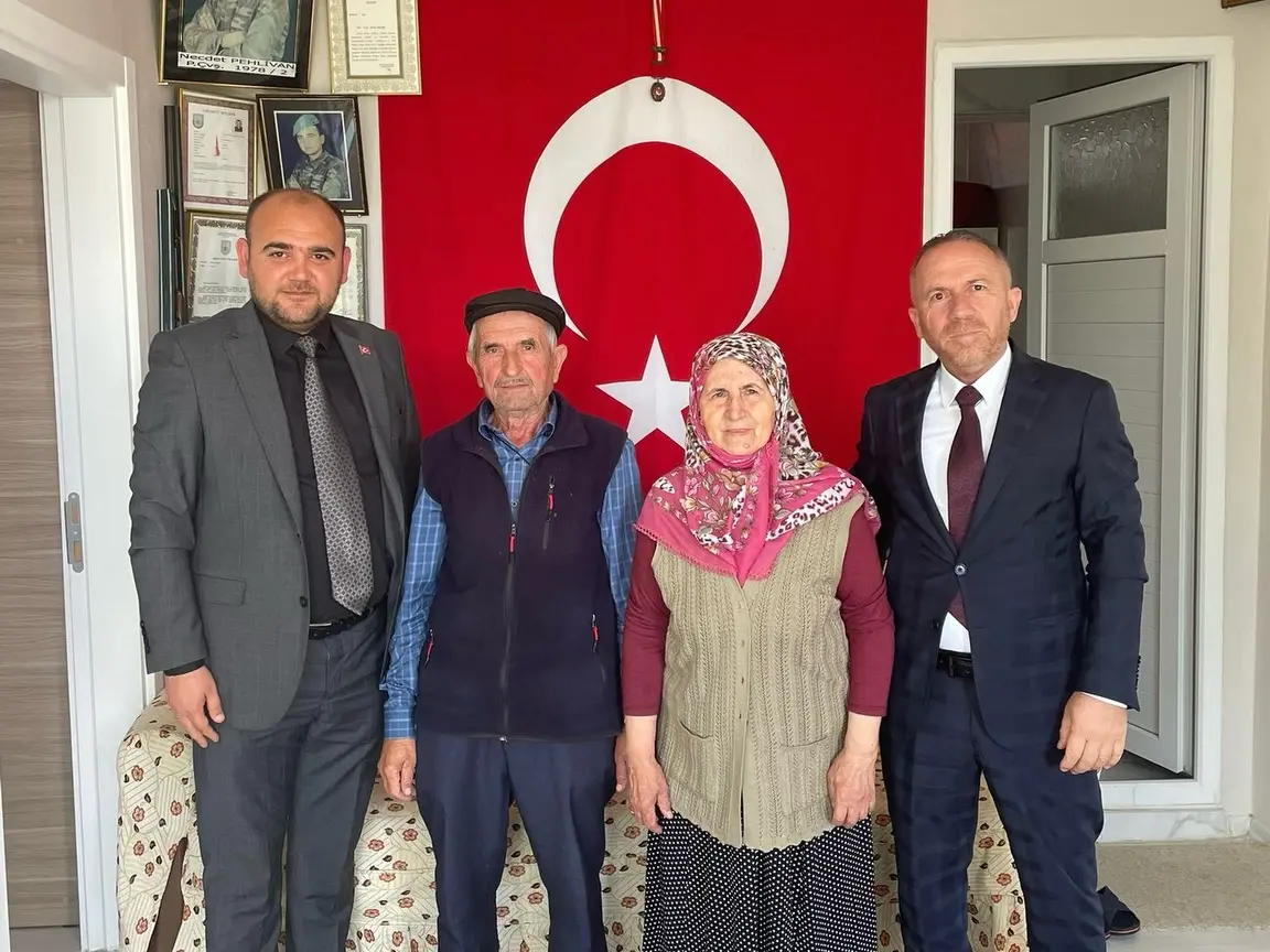 Meclis üyelerinden kentin dört bir yanında vefa ziyareti