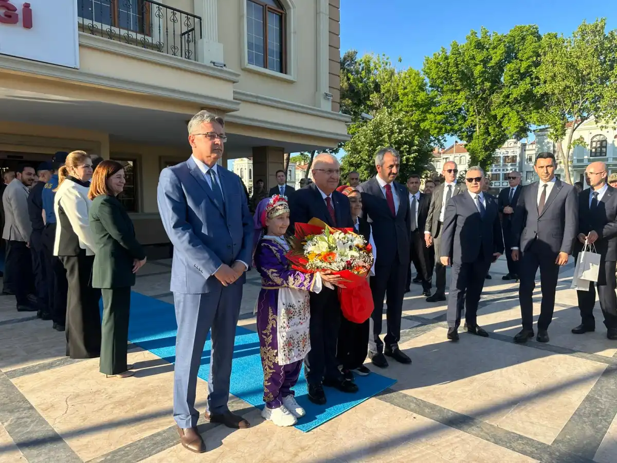 Milli Savunma Bakanı Yaşar Güler Edirne'de