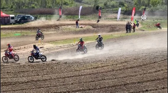 Motokrosta hedef Avrupa ve dünya şampiyonu çıkarmak