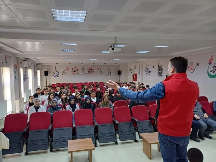 Öğrencilere “Güvenli Gelecek” Eğitimi