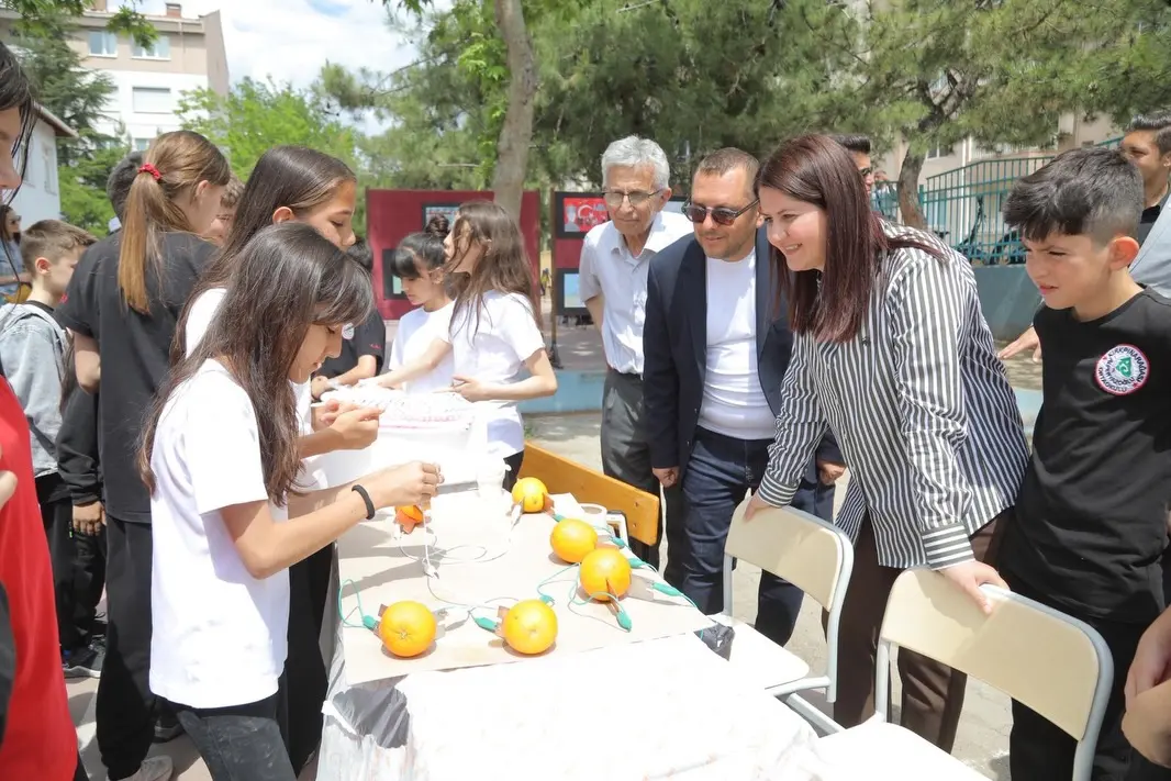 Öğrencilerin elinden Bilim Sanat ve Kültür Şenliği