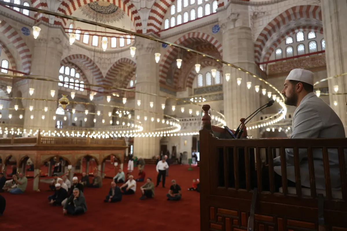 Selimiye Camisi'nde Vakıflar Haftası'nda mevlit okutuldu