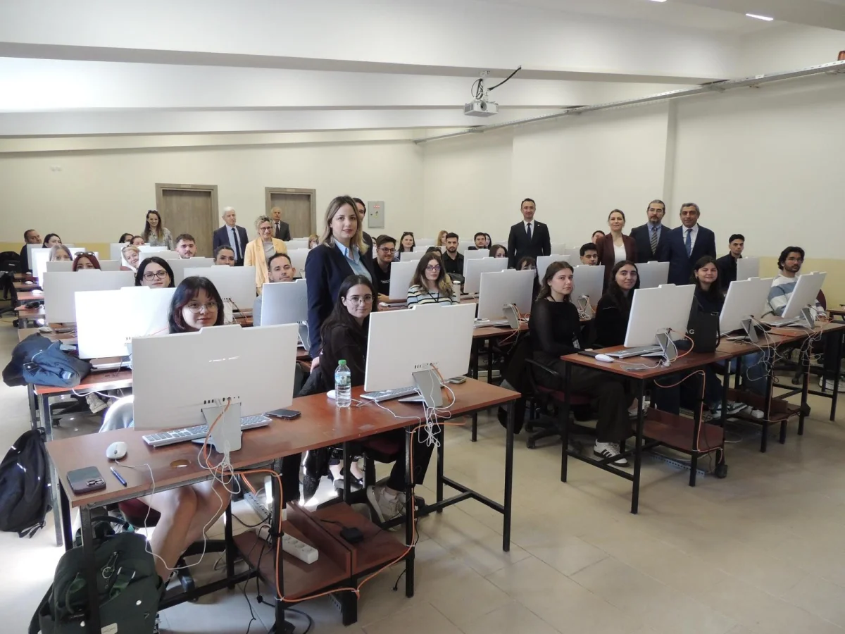 Trakya Üniversitesinde İstatistik Veri Kampı başladı