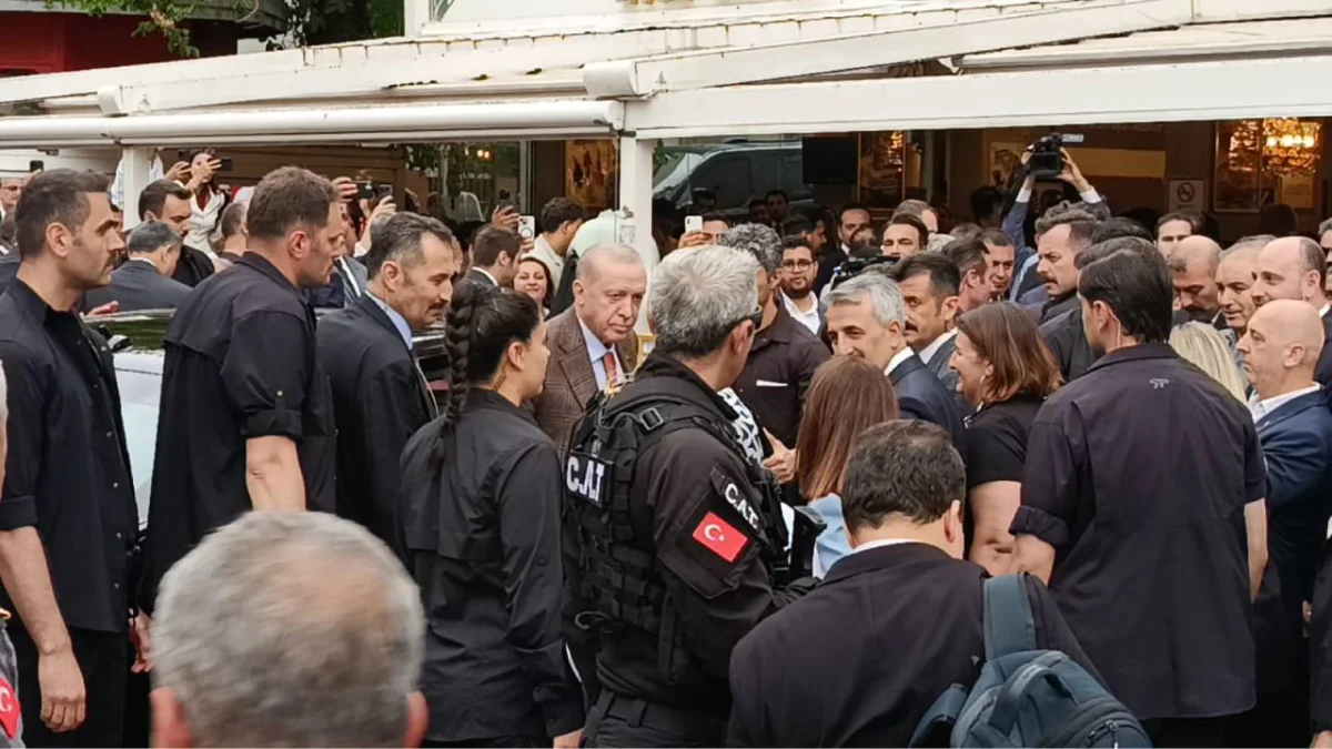 Cumhurbaşkanı Erdoğan Saraçlar Caddesi'nde