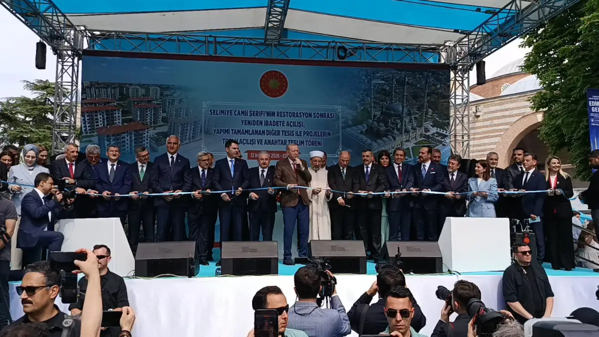 Cumhurbaşkanı Erdoğan’dan Görkemli Toplu Açılış Töreni  Edirne’de Büyük Gündü: Selimiye Camii Yeniden İbadette