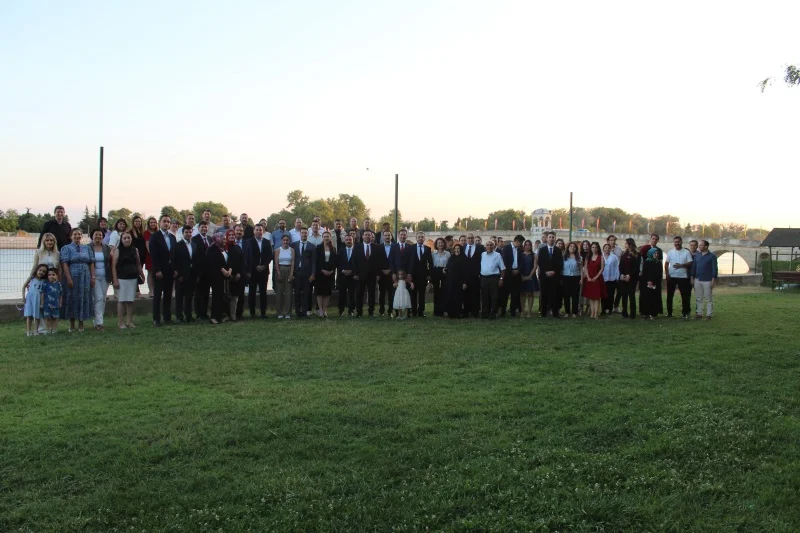 Edirne Adliyesi’nde Tayini Çıkan Yargı Mensuplarına Veda Yemeği