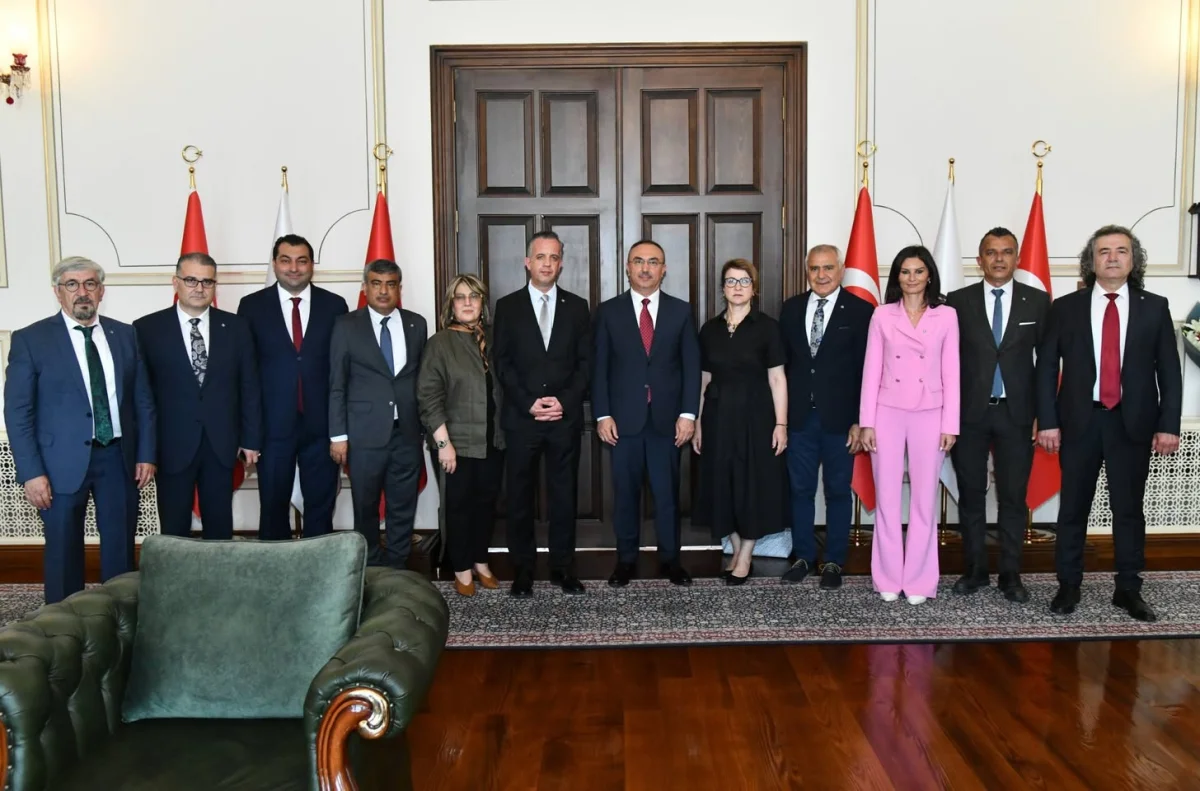Kapanoğlu'ndan Vali Soytürk'e ziyaret