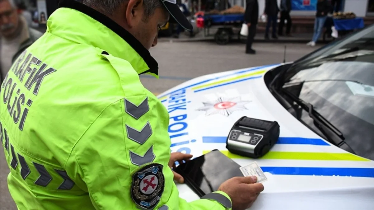 Trafik Cezalarına Dikkat! Sürücülerin En Sık Yaptığı Hatalar Cebinizi Yakabilir