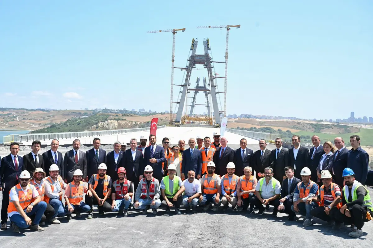 Bakan Uraloğlu'ndan İstanbul'a Dev Proje Müjdesi: Başakşehir-Nakkaş Otoyolu'nda Yüzde 80 Aşıldı!