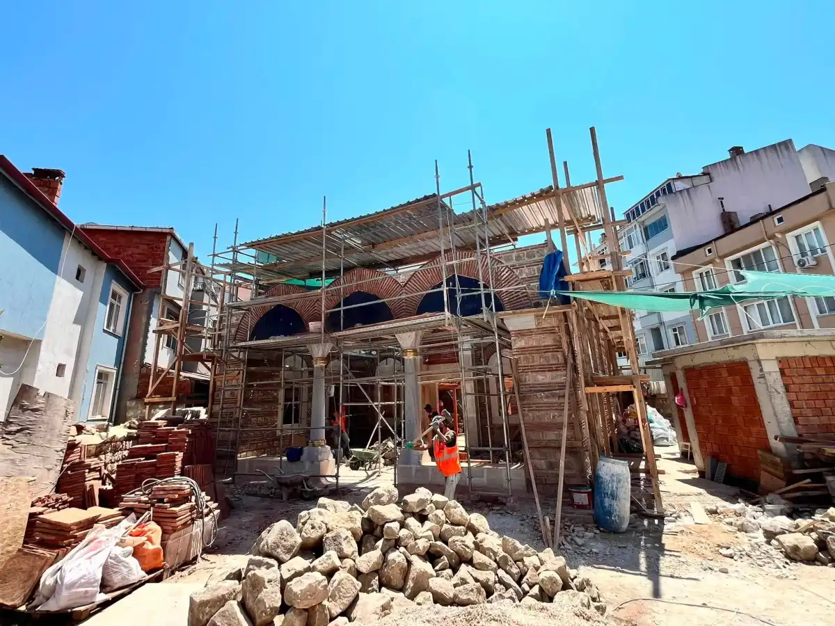 Çokalca Camii'nde hummalı çalışma