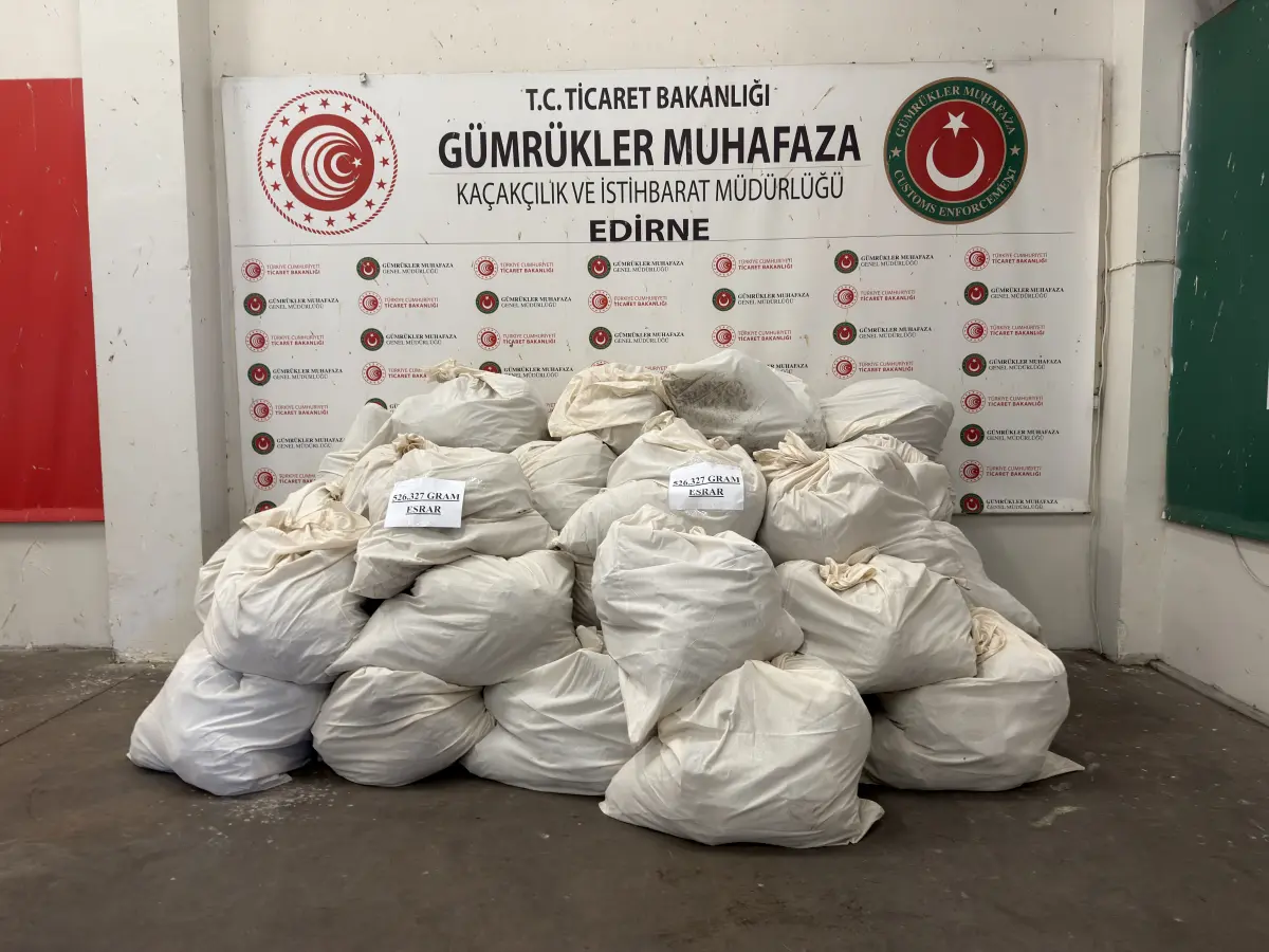 Kapıkule'de 526 kilo 327 gram uyuşturucu ele geçirildi