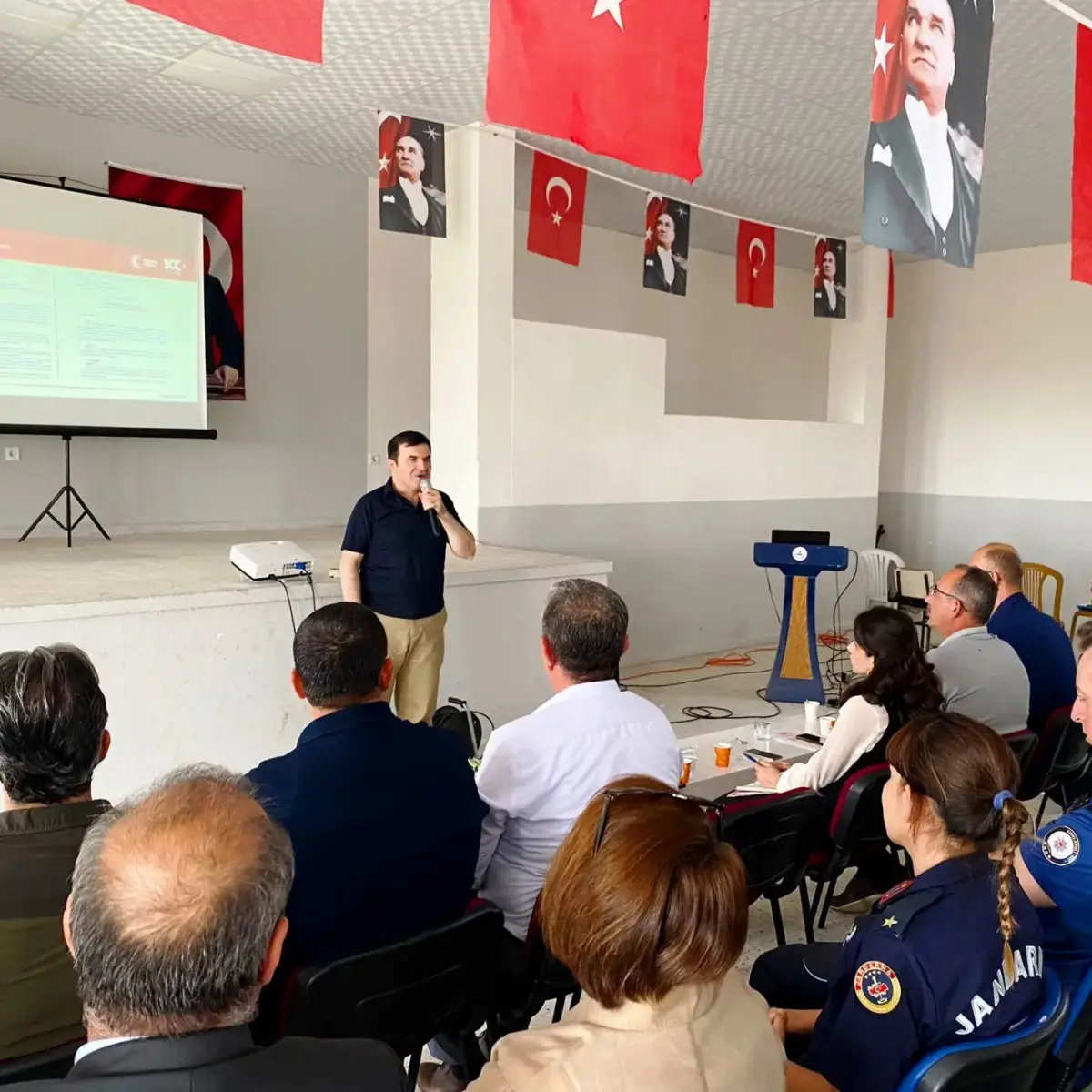 Kofçaz'da "Orman ve Anız Yangınları Mücadele Eylem Planı" bilgilendirme toplantısı yapıldı