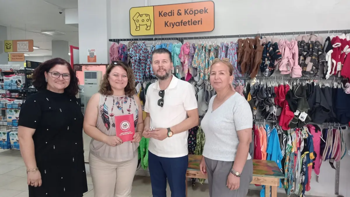 Mano, esnafın yanında: Açılışta yer alamadığı işyerini ziyaret etti