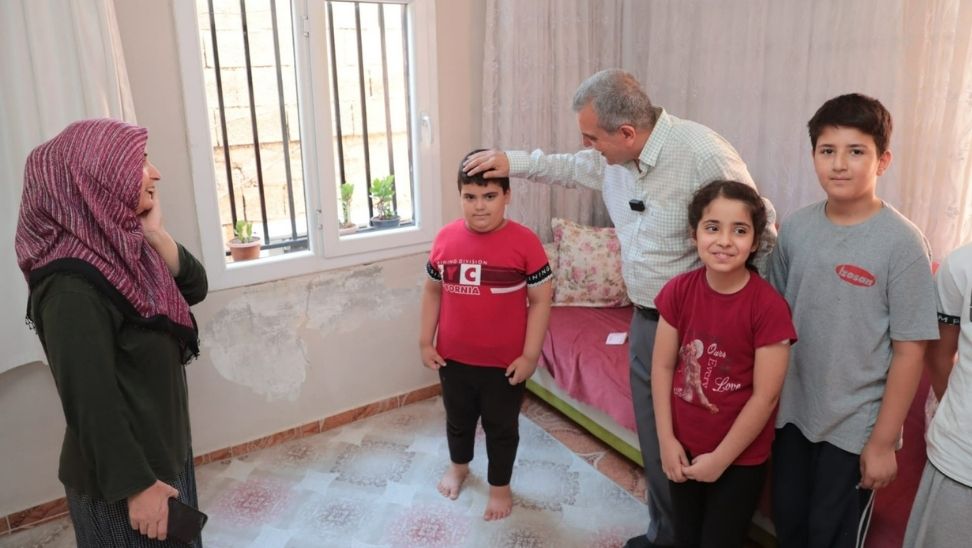 Başkan Beyazgül'den Ev Ziyaretleri