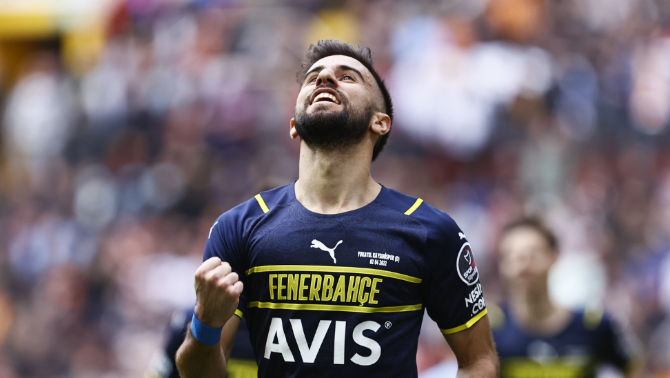 Fenerbahçe Rossi'yi KAP'a Bildirdi