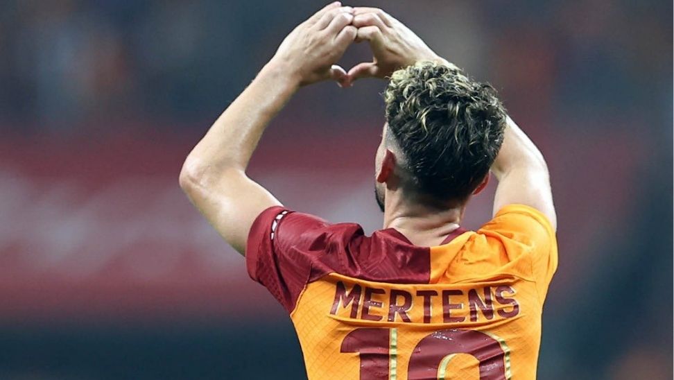Galatasaray Turu Mertens ile Geçti
