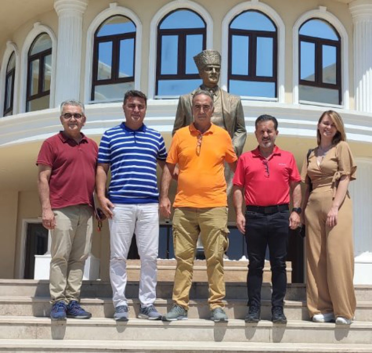 Akdağ’dan vekillere sitem