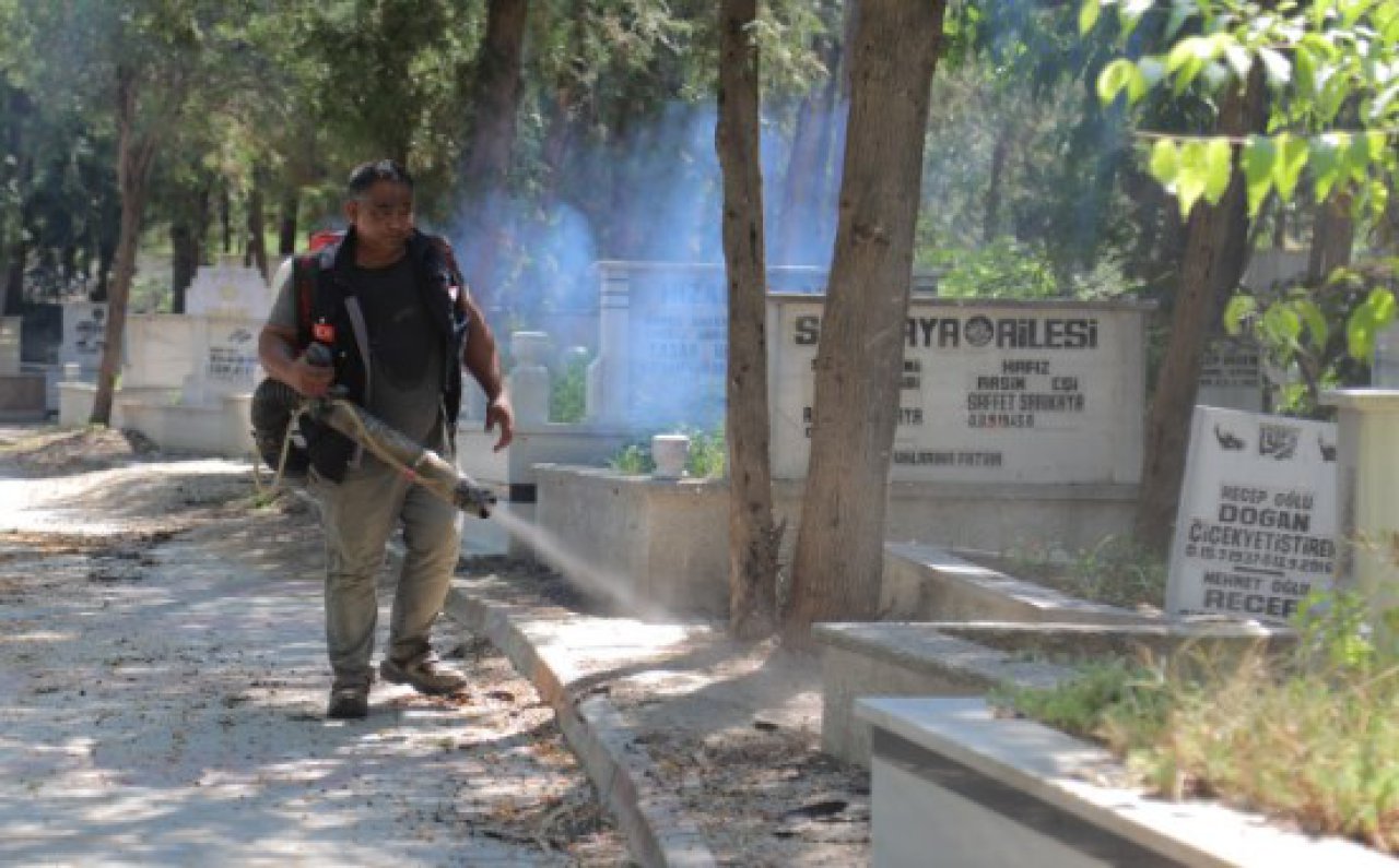 Mezarlıklara ilaçlama