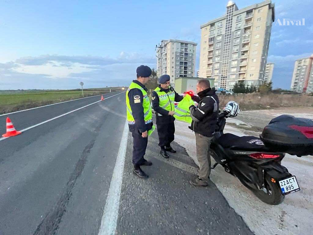 Trafik bilgilendirmeleri devam ediyor