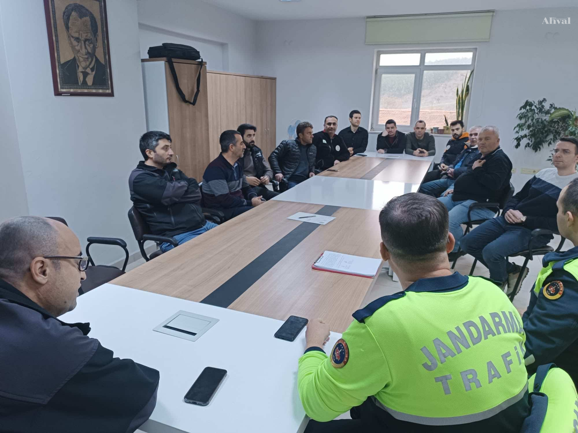 Kurum personellerine trafik eğitimi