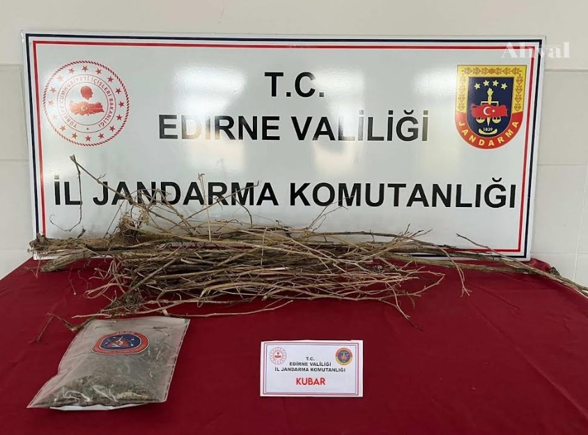 Üzerlerinde ve evlerinde uyuşturucu çıktı