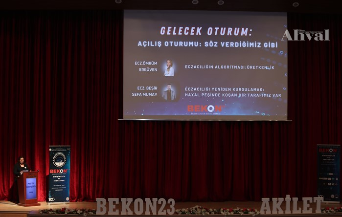 Balkanlardaki eczacılık fakültesi öğrencileri bir arada