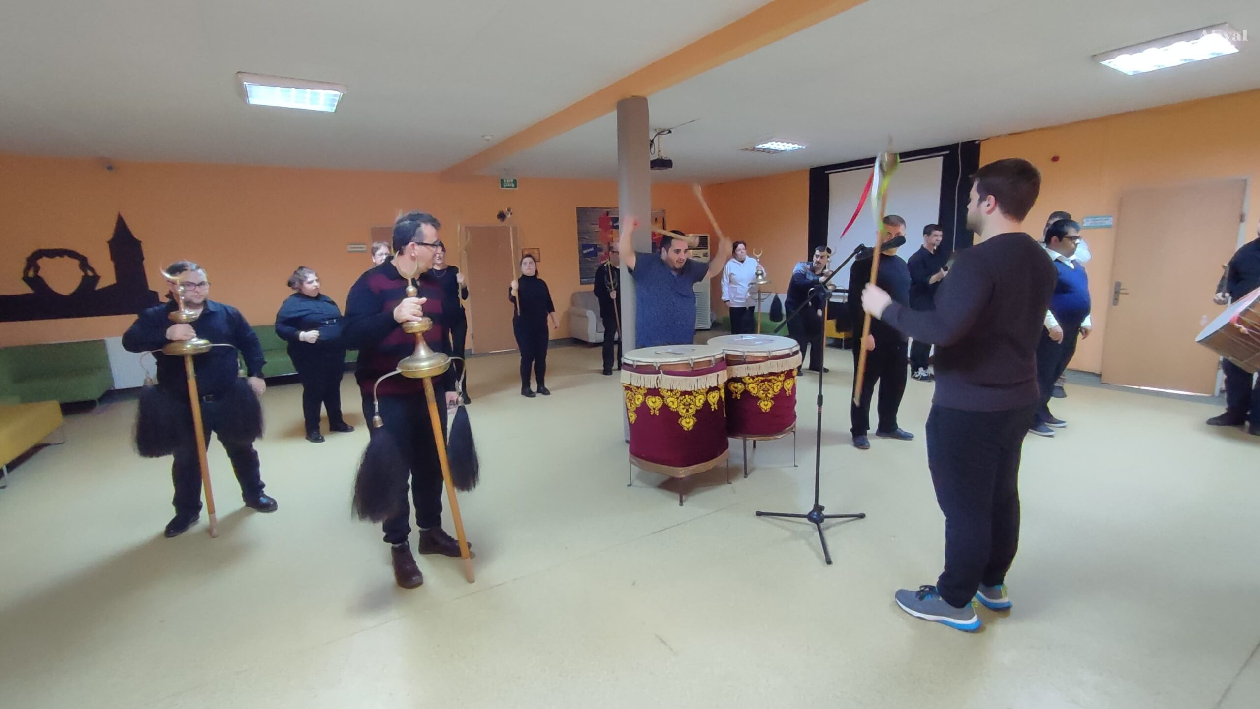 Özel yüreklilerin mehter gösterisine tam not