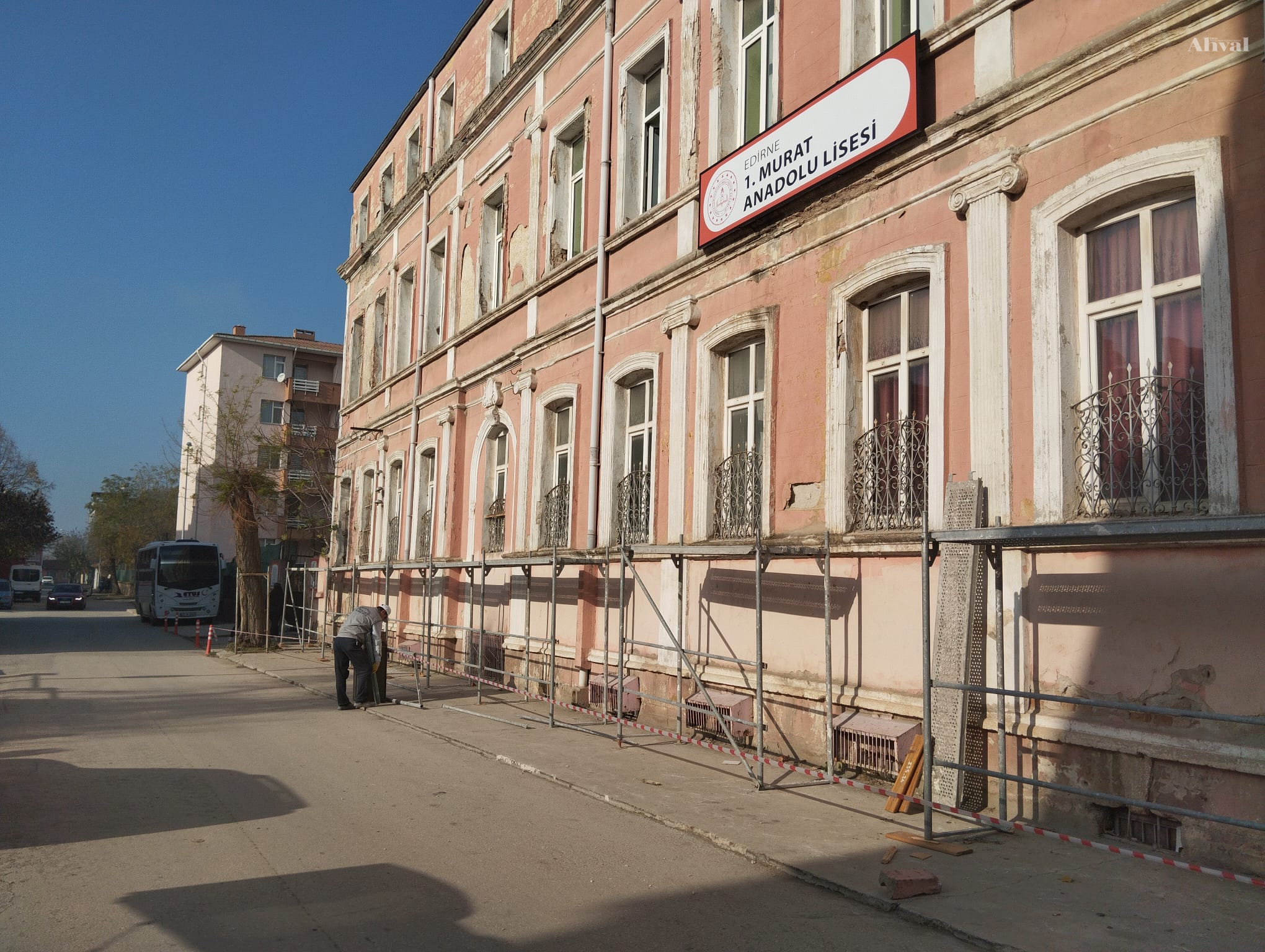 130 yıllık 1’inci Murat Lisesi’ne onarım