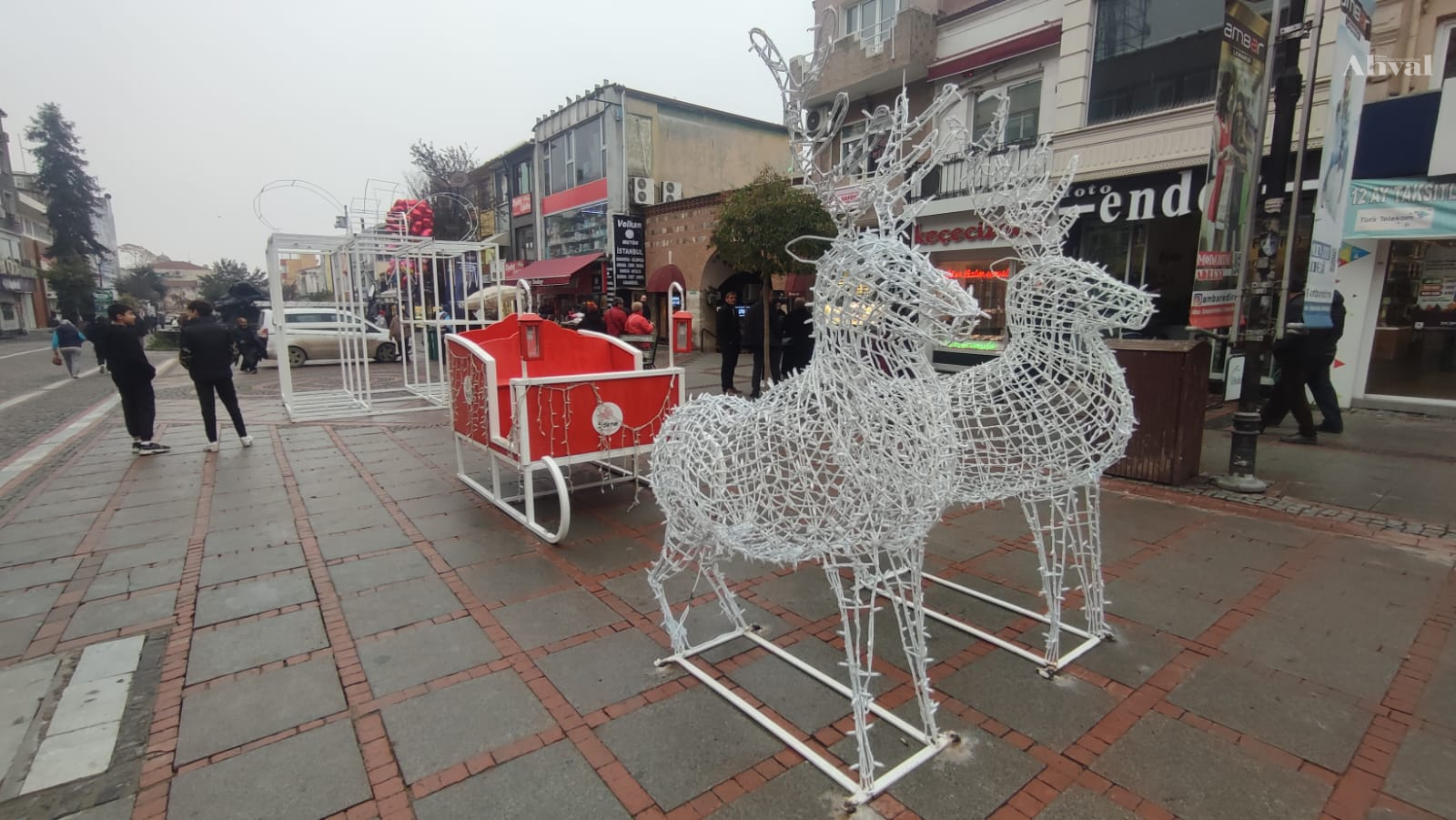 Edirne yeni yıl için süsleniyor