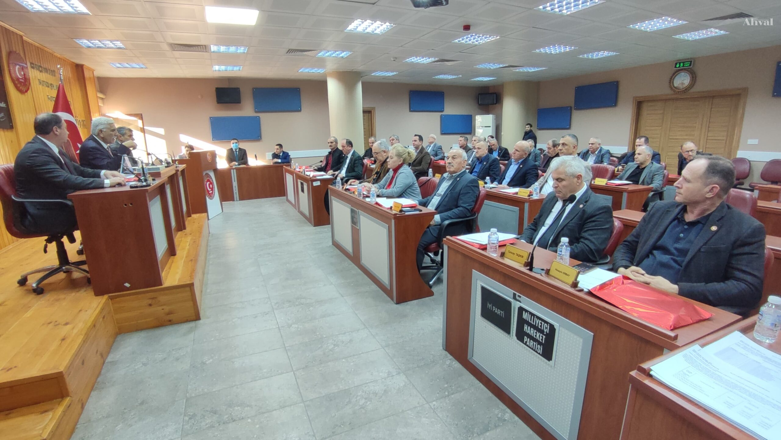 Özel idareye gelir fazlası 182 milyon lira ek ödenek