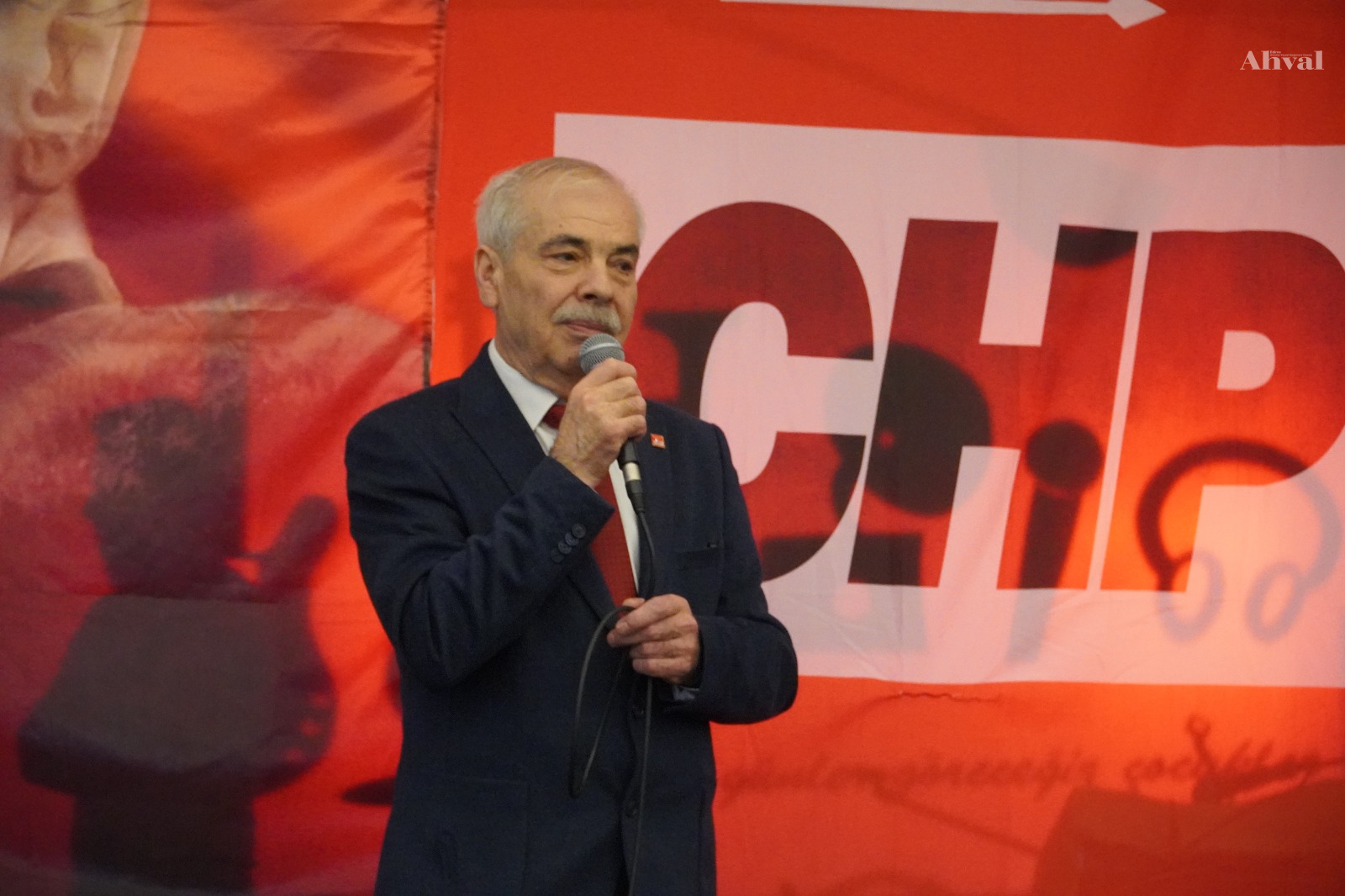 Özcan; “Mart’ın sonu bahardır”