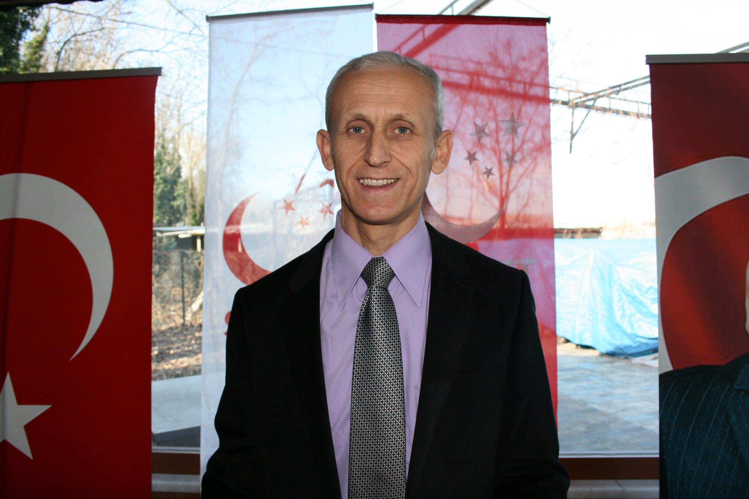 ‘En düşük belediye işçi maaşlarını 40 bin lira yapacağım’